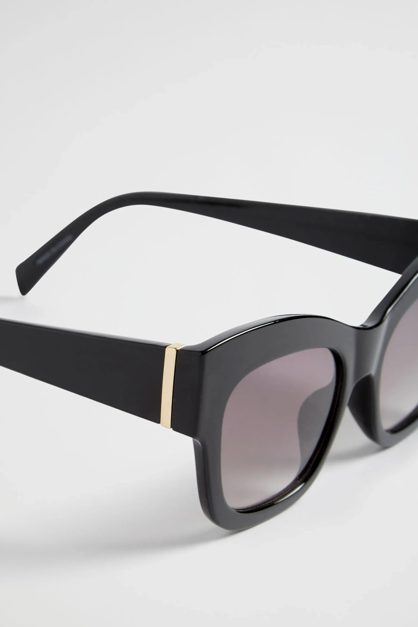 Seed Heritage Sunglasses & Glasses-Elle Sunglasses Black